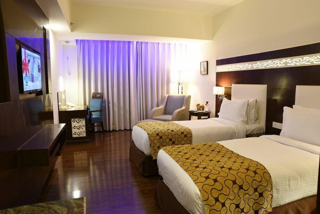 รีเนสต์ ชัยปุระ Hotel ภายนอก รูปภาพ